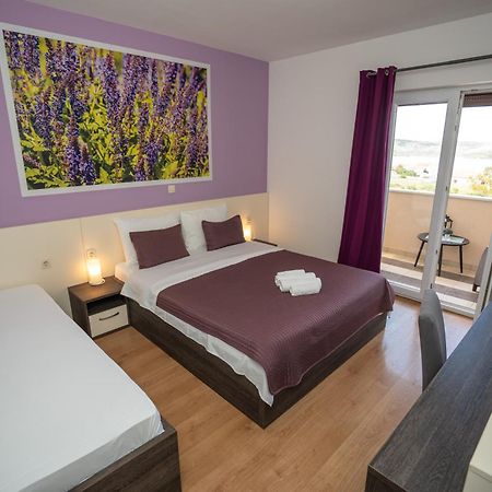 Bed & Breakfast Marta & Tona Kustici Exterior photo