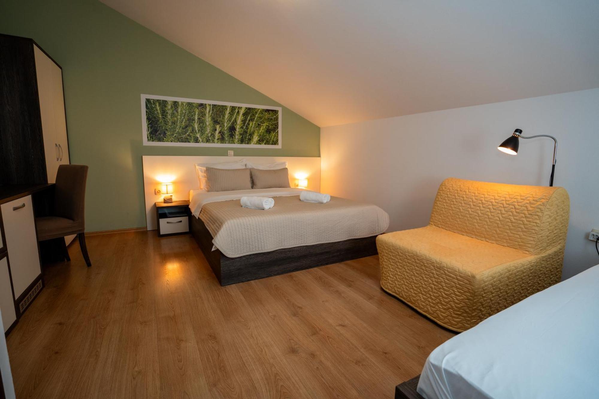 Bed & Breakfast Marta & Tona Kustici Exterior photo